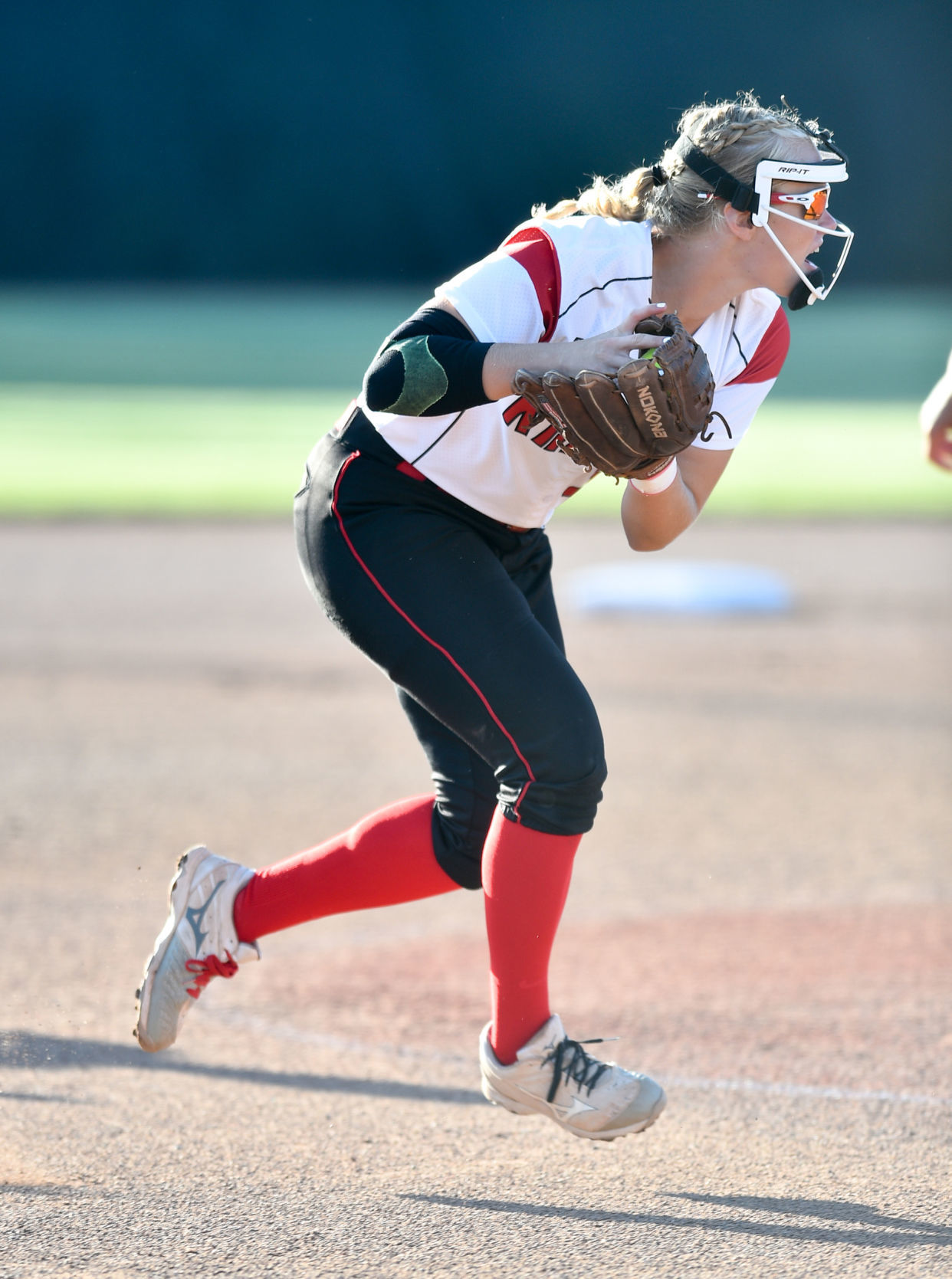 071019-qct-spt-assum-softball-012a.JPG